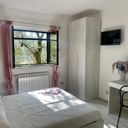 Bed & Breakfast The Smile Of The Sun In Casarlano- Narrow Road To Access Only